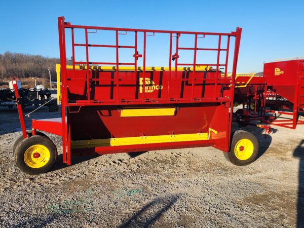 Farmco Wheeled Creep Feeder (6500lb Capacity) - Image 6