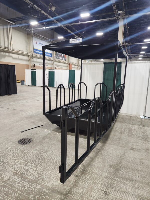 7x10 Horse Feeder With Roof - Image 5